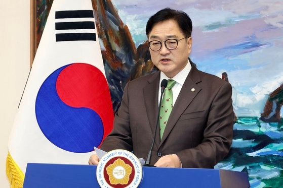 우원식 국회의장이 11일 오전 국회에서 12.3 내란 국정조사 추진 관련 기자회견을 하고 있다. 김성룡 기자. 2024.12.11.